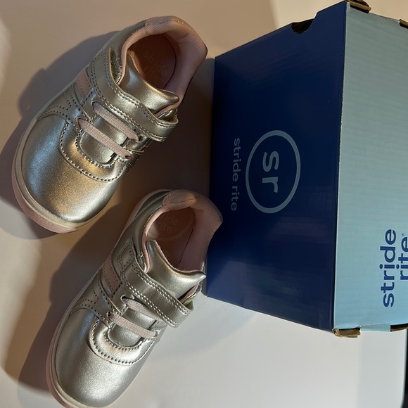 Brand new in box Stride rite - Picture 1 of 2